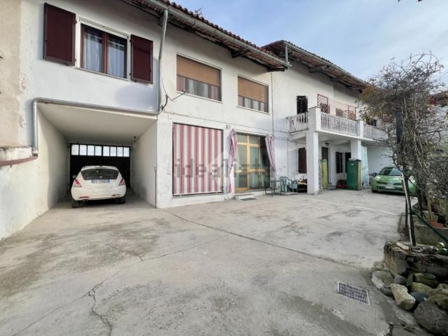 Villetta bifamiliare in vendita di 256 m² in Via Airali, 10
