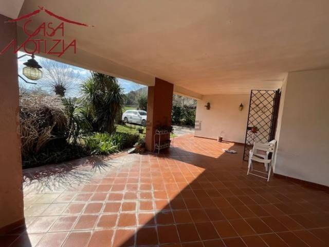 Villetta bifamiliare in vendita di 256 m² in Via del Castellaccio Seconda