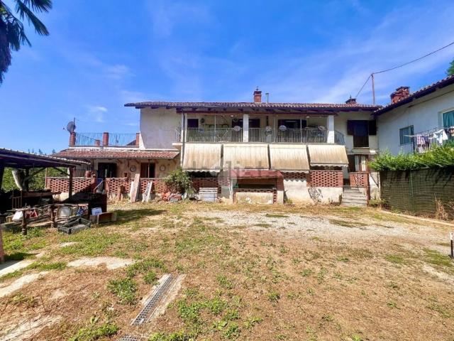 Villetta bifamiliare in vendita di 260 m² in Frazione Ranello, 19