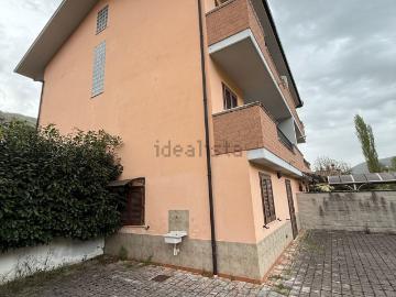 Villetta bifamiliare in vendita di 260 m² in Località Maglianello Basso, 2