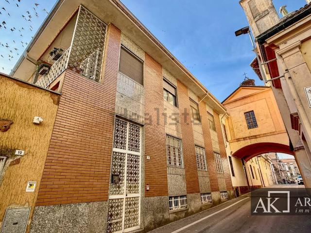 Villetta bifamiliare in vendita di 260 m² in Via Beato Pacifico, 8