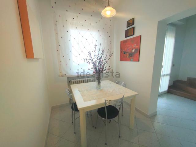 Villetta bifamiliare in vendita di 260 m² in Via Cesenatico, 4974
