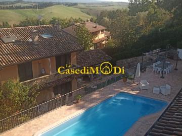 Villetta bifamiliare in vendita di 260 m² in Via delle Corti