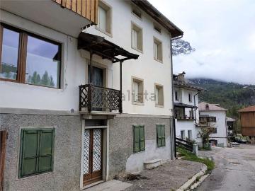 Villetta bifamiliare in vendita di 260 m² in Via Roma