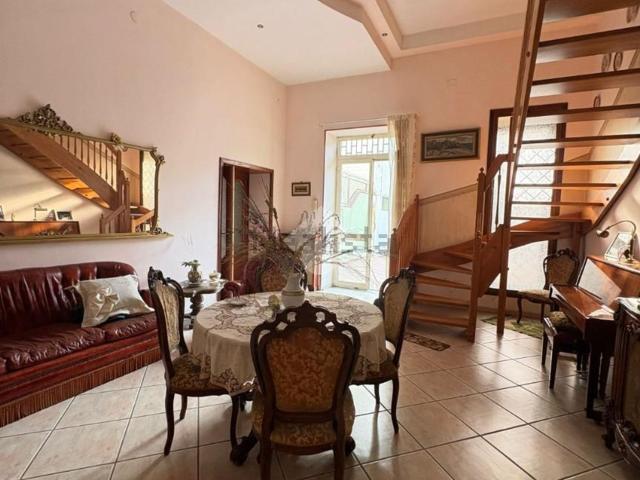 Villetta bifamiliare in vendita di 260 m²