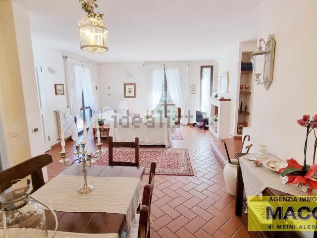 Villetta bifamiliare in vendita di 260 m²