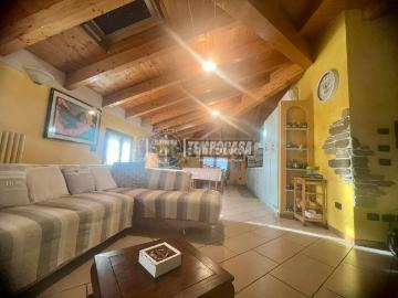 Villetta bifamiliare in vendita di 260 m²