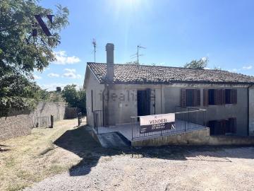 Villetta bifamiliare in vendita di 260 m²
