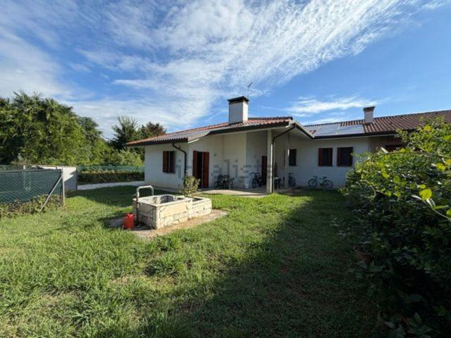 Villetta bifamiliare in vendita di 260 m²