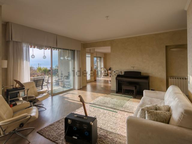 Villetta bifamiliare in vendita di 261 m² in Via Arcipreturale, 1
