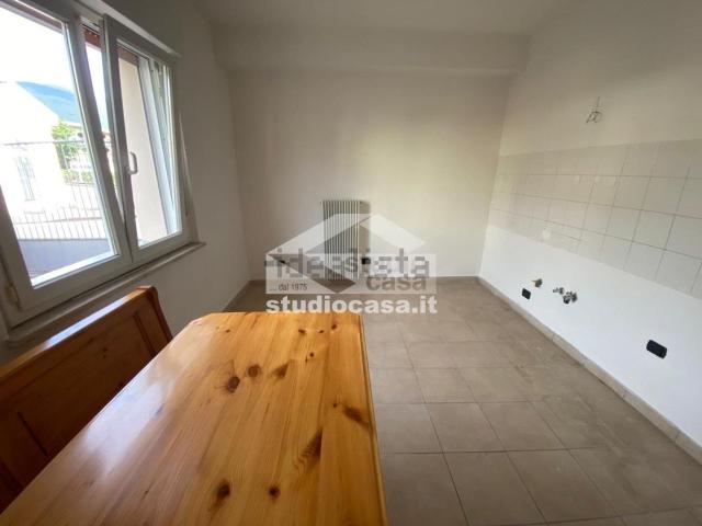 Villetta bifamiliare in vendita di 264 m² in Via Canè