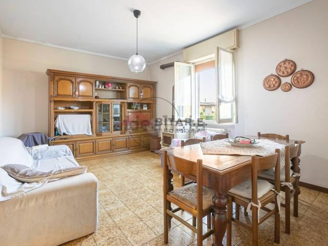 Villetta bifamiliare in vendita di 269 m² in Via G. Marconi, 5