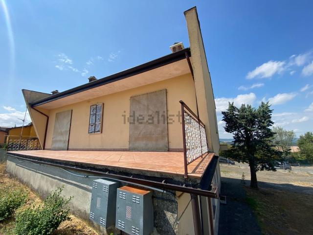 Villetta bifamiliare in vendita di 270 m²
