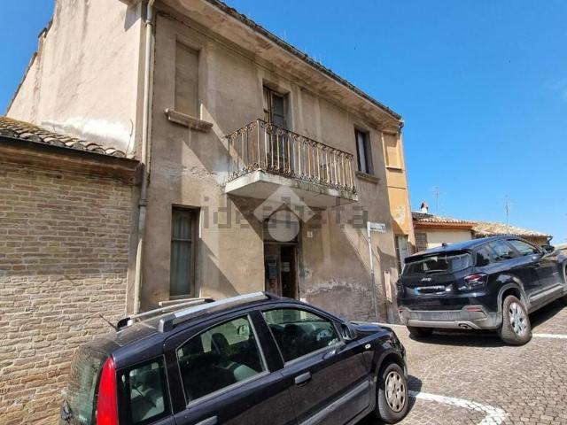 Villetta bifamiliare in vendita di 270 m² in Strada Provinciale 46