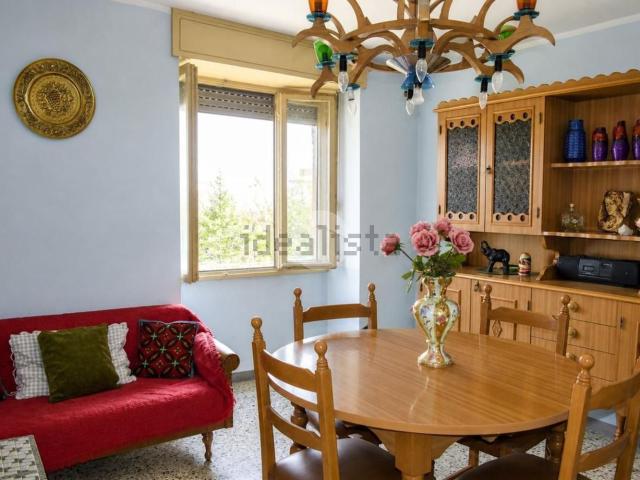 Villetta bifamiliare in vendita di 270 m² in Via Umberto I, 10