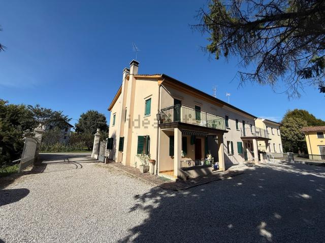 Villetta bifamiliare in vendita di 270 m² in Via Valentigo Sotto di Piavon