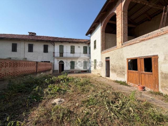 Villetta bifamiliare in vendita di 270 m² in Via Cavour, 7