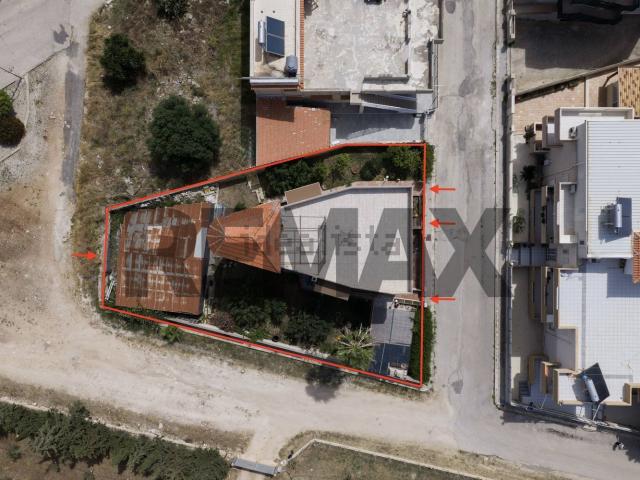 Villetta bifamiliare in vendita di 270 m² in Via Palmanova, 28