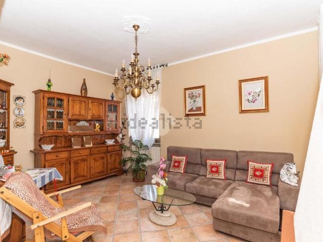 Villetta bifamiliare in vendita di 270 m²