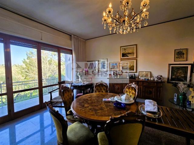 Villetta bifamiliare in vendita di 270 m²