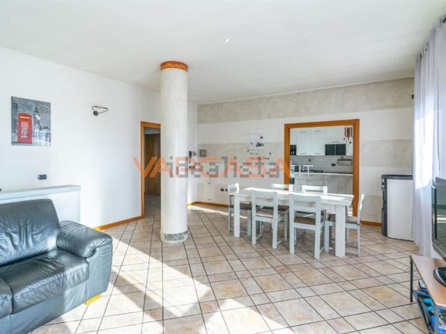 Villetta bifamiliare in vendita di 271 m² in Via Don Ettore Cavagnari