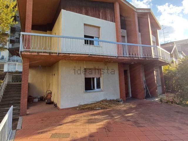 Villetta bifamiliare in vendita di 276 m²