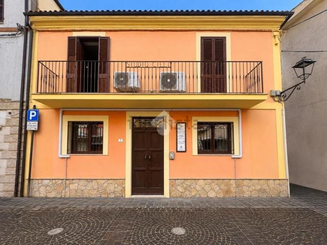 Villetta bifamiliare in vendita di 278 m²