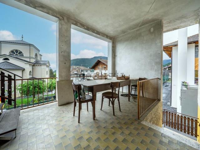 Villetta bifamiliare in vendita di 278 m²
