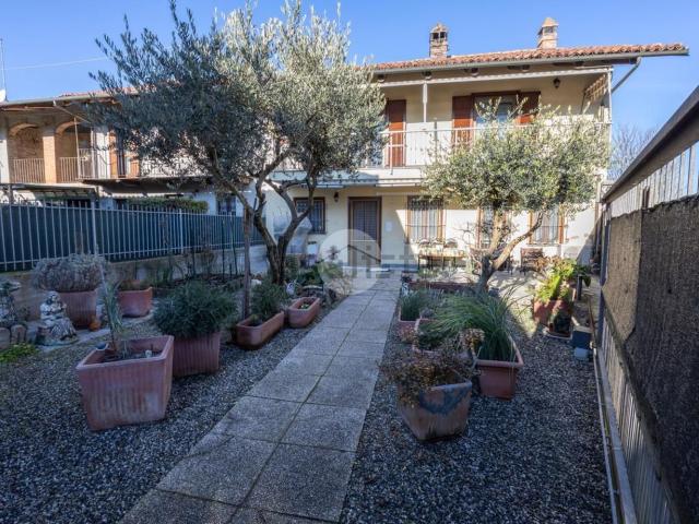 Villetta bifamiliare in vendita di 279 m² in Strada Tetti Bori, 13