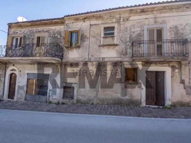 Villetta bifamiliare in vendita di 283 m² in Salita Girone, 12