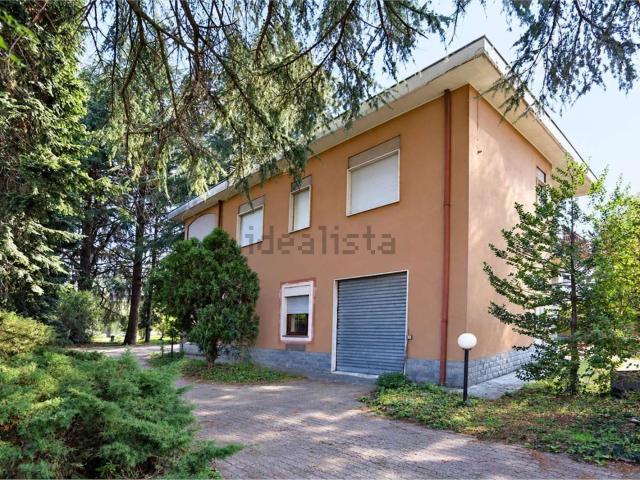 Villetta bifamiliare in vendita di 283 m²