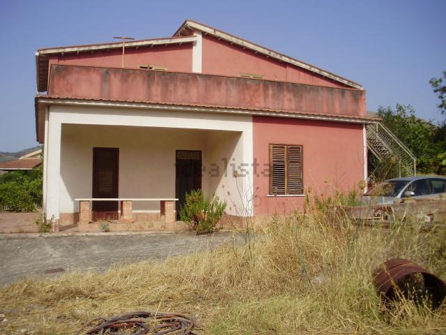 Villetta bifamiliare in vendita di 280 m² in Contrada Balistreri, 1
