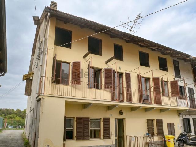 Villetta bifamiliare in vendita di 280 m² in Frazione Boschi, 136