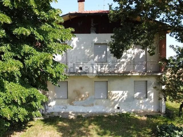 Villetta bifamiliare in vendita di 280 m² in Strada dei Pollini, 4