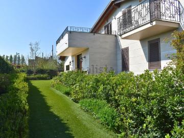 Villetta bifamiliare in vendita di 280 m² in Strada del Lazzaretto
