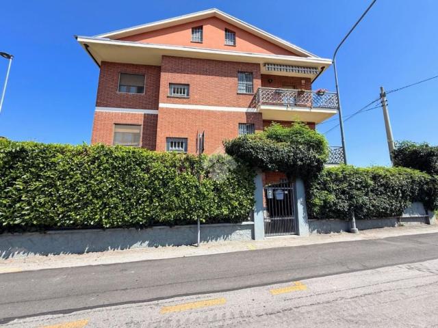 Villetta bifamiliare in vendita di 280 m² in Via Revignano, 8