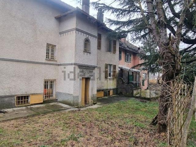Villetta bifamiliare in vendita di 280 m² in Via Savona