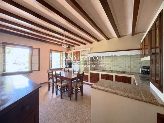 Villetta bifamiliare in vendita di 280 m²