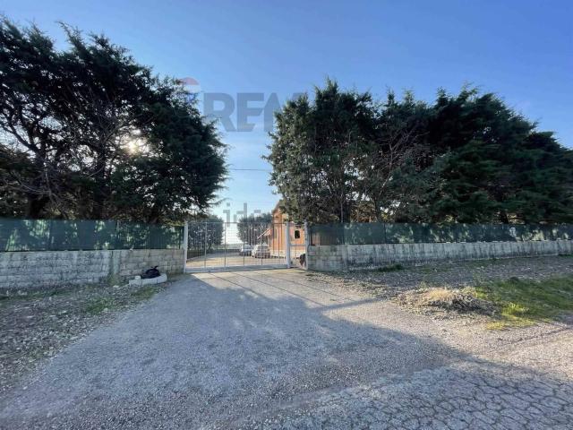Villetta bifamiliare in vendita di 280 m²