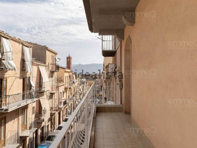 Villetta bifamiliare in vendita di 284 m² in Salita Monte Calvario, 2