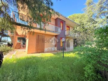 Villetta bifamiliare in vendita di 285 m² in Via San Tommaso, 20