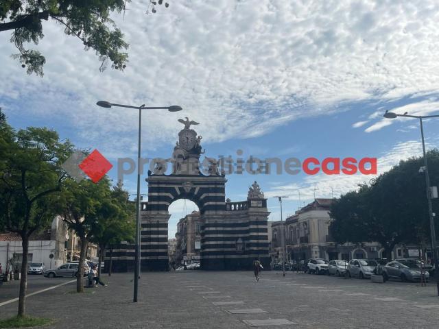 Villetta bifamiliare in vendita di 288 m² in Via Cesare Abba, 60