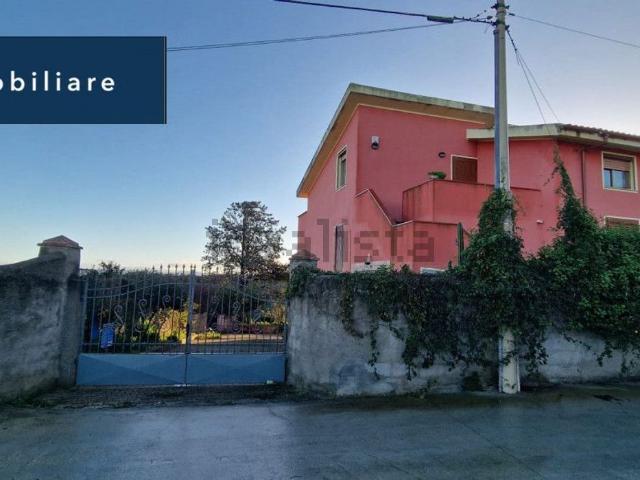 Case e ville in vendita di 289 m² in Strada Vicinale Baddelonga Russeglia, 46