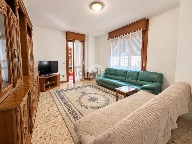 Villetta bifamiliare in vendita di 289 m² in Via Torre, 6