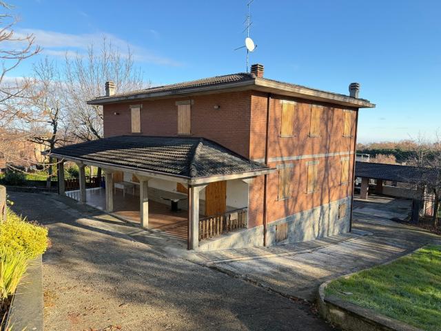 Villetta bifamiliare in vendita di 293 m²