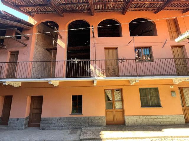 Villetta bifamiliare in vendita di 290 m² in Via Trieste, 3