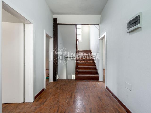 Villetta bifamiliare in vendita di 290 m² in Via Antonio Veneri
