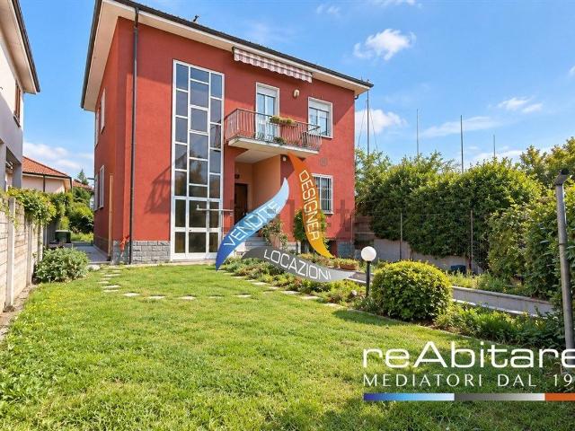Villetta bifamiliare in vendita di 290 m² in Via degli Orti, 6
