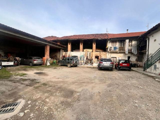 Villetta bifamiliare in vendita di 290 m² in Via Giuseppe Valfredo, 6