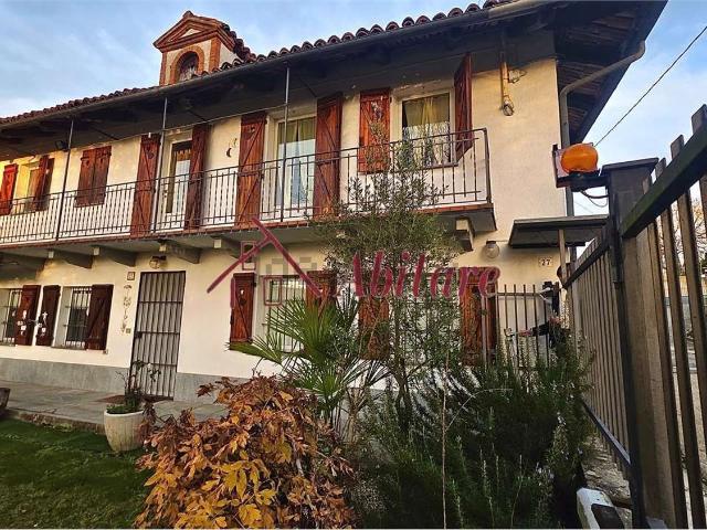 Villetta bifamiliare in vendita di 291 m² in Via San Rocco, 27